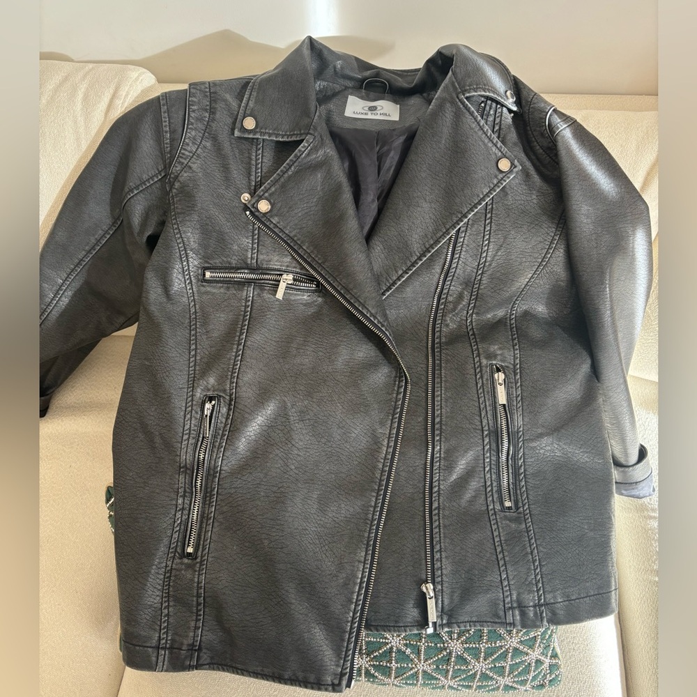 Luxe to kill fake leather jacket